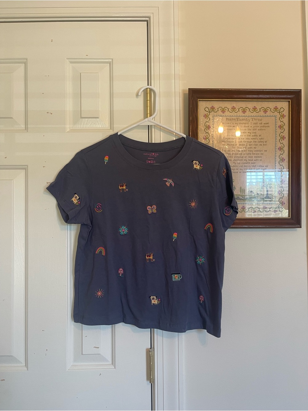 Natural Life Women's Embroidered Tee Sz Small